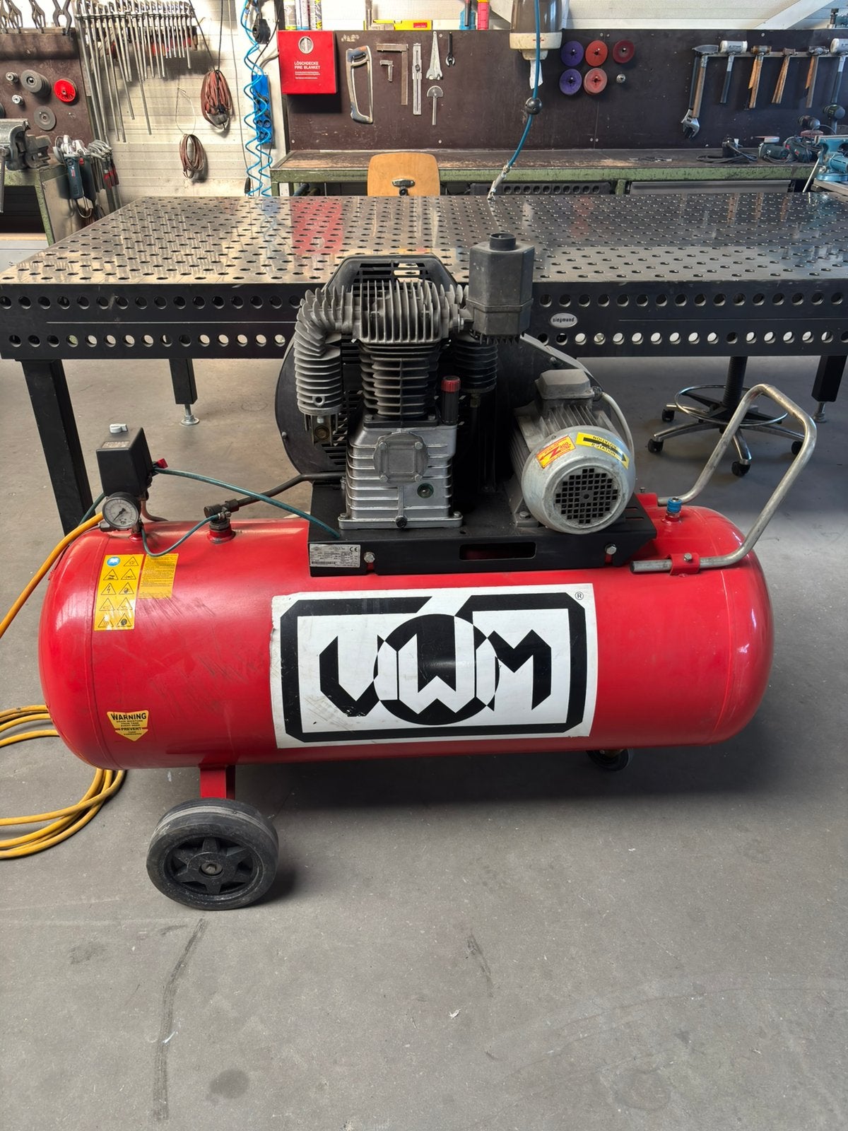 UWM compressor 270 Liter, 100 liter of meer, Ophalen, Zo goed als nieuw