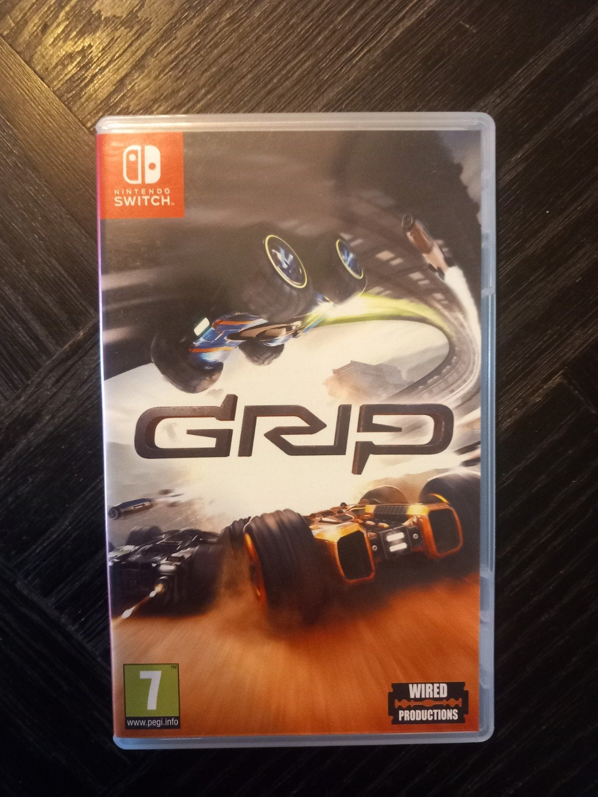GRIP: Combat Racing - Nintendo Switch, Spelcomputers en Games, Games | Nintendo Switch, Zo goed als nieuw, Racen en Vliegen, 1 speler