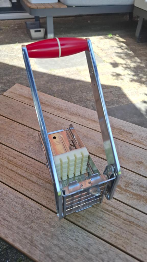 Vintage Tomado Holland frietsnijder - chroom, Huis en Inrichting, Keuken | Keukenbenodigdheden, Zilver, Ophalen of Verzenden, Metaal