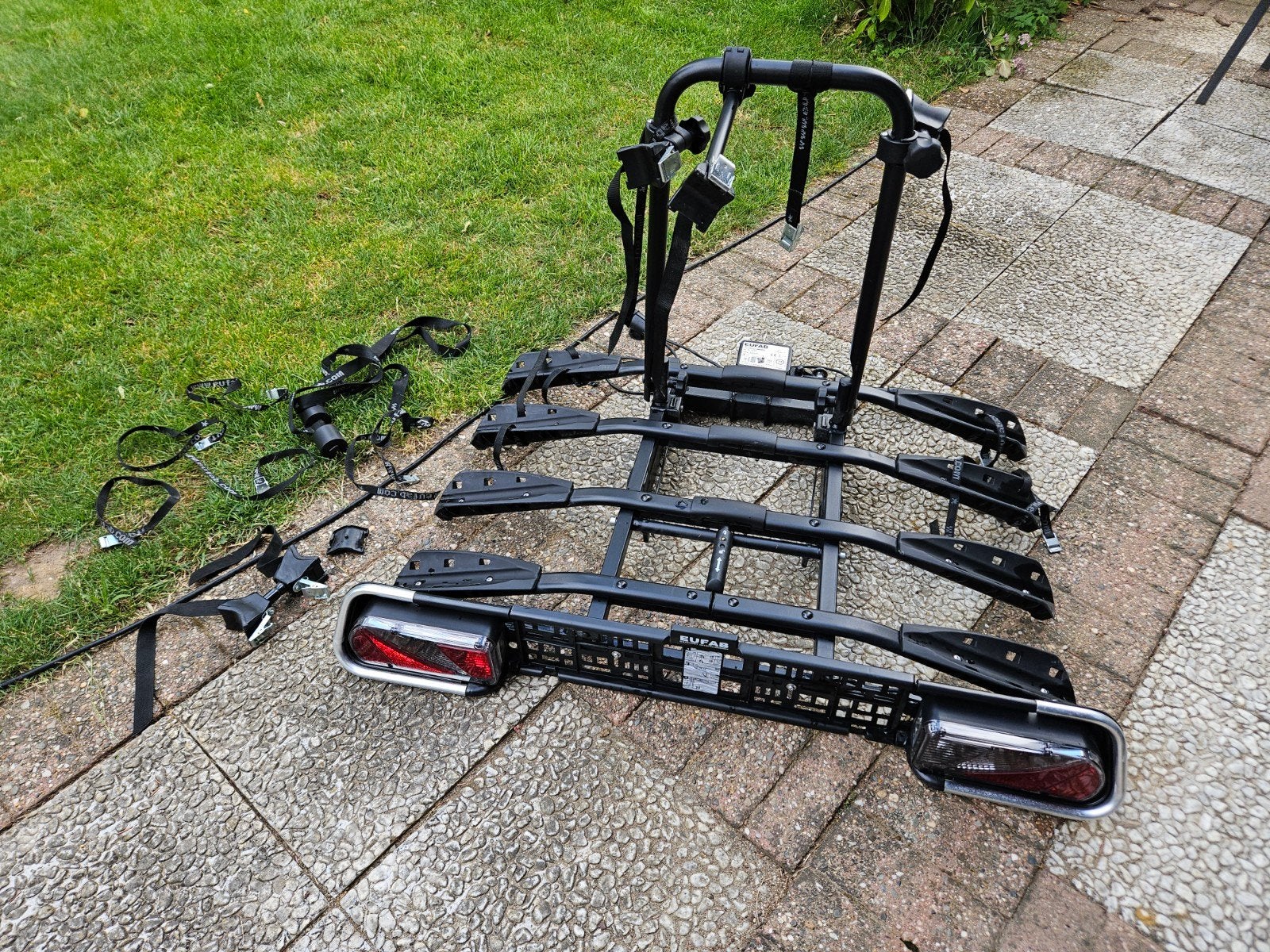 Eufab Amber 4 fietsendrager voor trekhaak, 3 fietsen of meer, Elektrische fiets, Ophalen of Verzenden, Zo goed als nieuw
