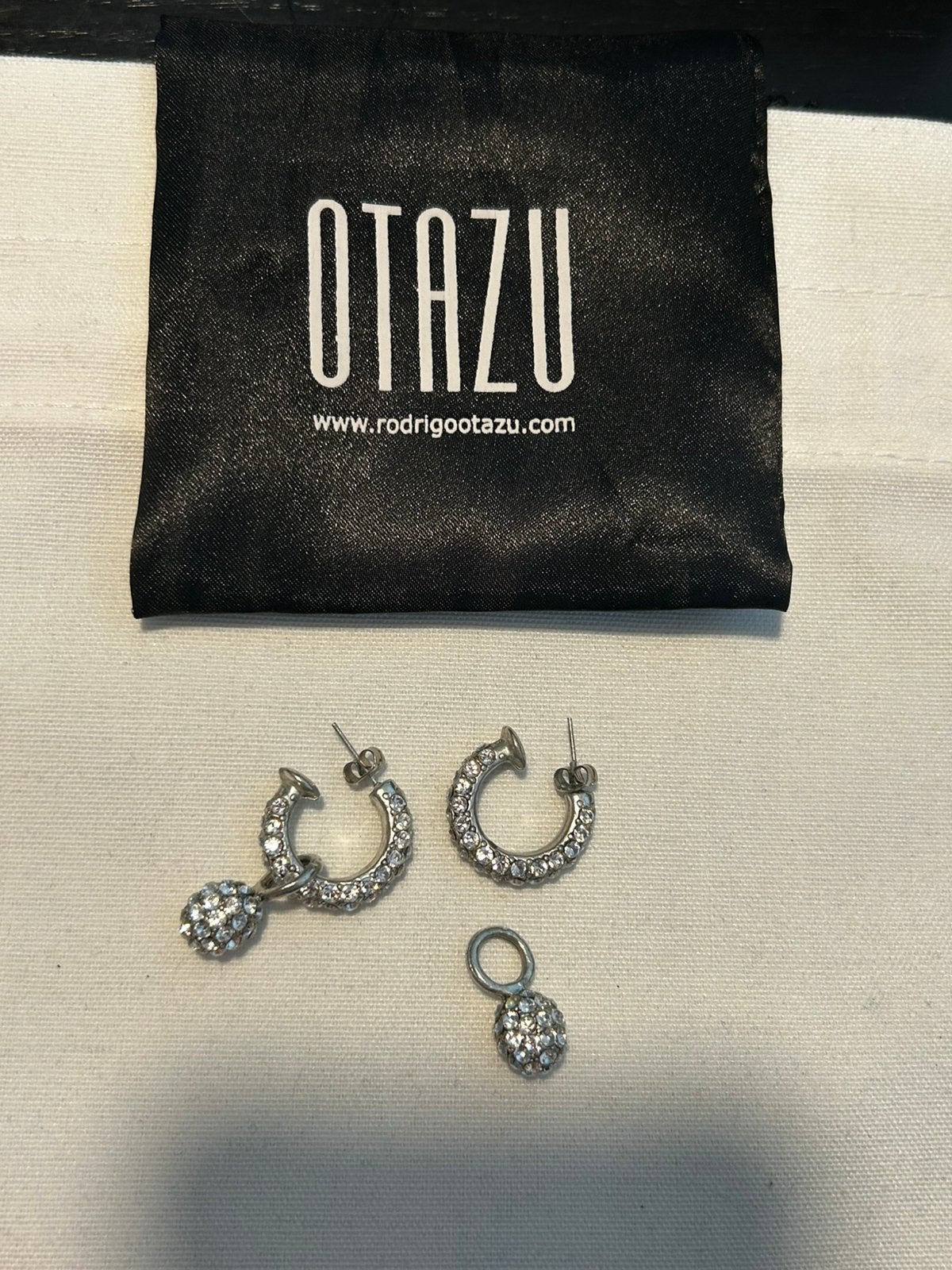 Otazu Oorbellen met Kristallen Hangers, Sieraden, Tassen en Uiterlijk, Oorbellen, Met kristal, Overige materialen, Hangers, Overige kleuren