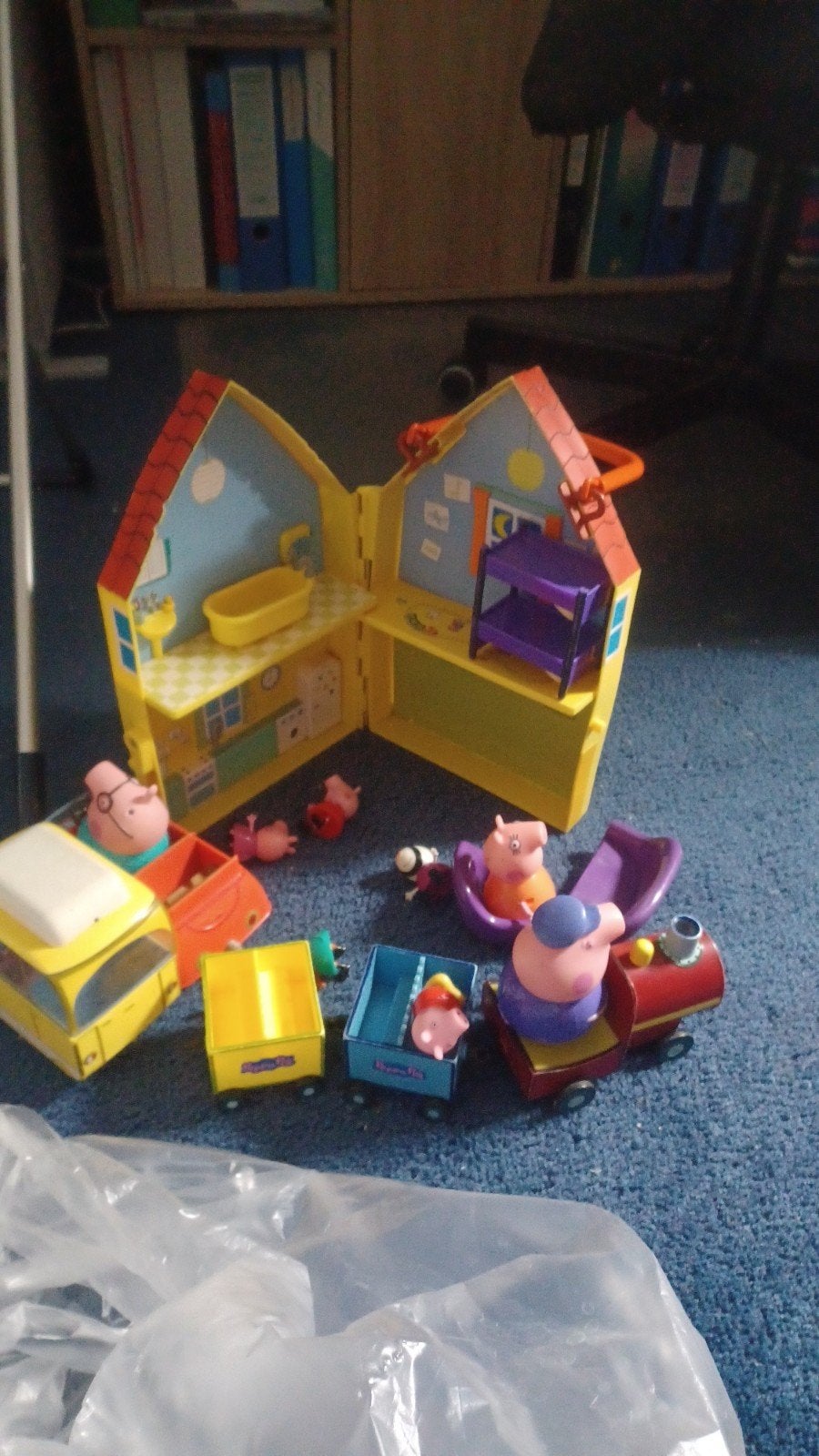 Peppa Pig Speelset: Huis, Trein, Auto en Figuren, Ophalen, Gebruikt, Jongen of Meisje