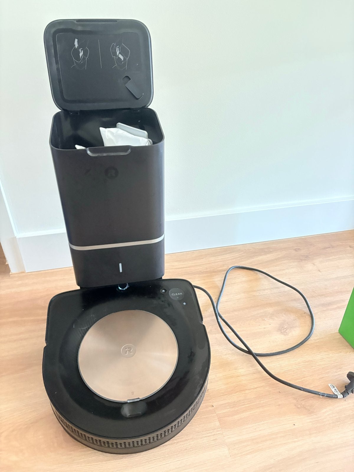 iRobot Roomba s9 met automatisch legen incl toebehoren, Witgoed en Apparatuur, Stofzuigers, Ophalen, Gebruikt, IRobot, Automatisch legen