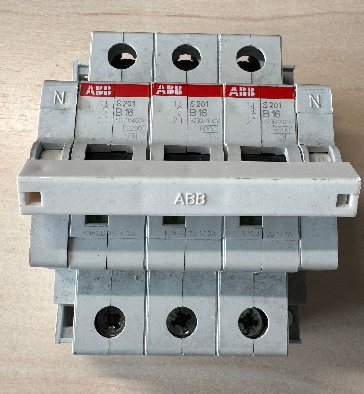 ABB installatieautomaat S201 B16 3-fase 400V, Doe-het-zelf en Verbouw, Ophalen of Verzenden, Gebruikt, Installatieautomaat