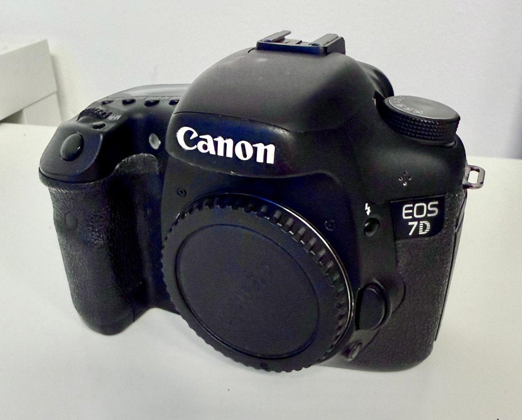 Canon EOS 7D + batterygrip, Ophalen, Spiegelreflex, Canon, 18 megapixels