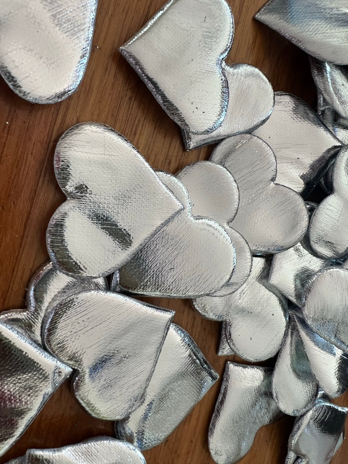 20 Zilveren Hartjes - Knutselmateriaal 3,5cm, Zilver, Overige thema's, Nieuw, Ophalen of Verzenden