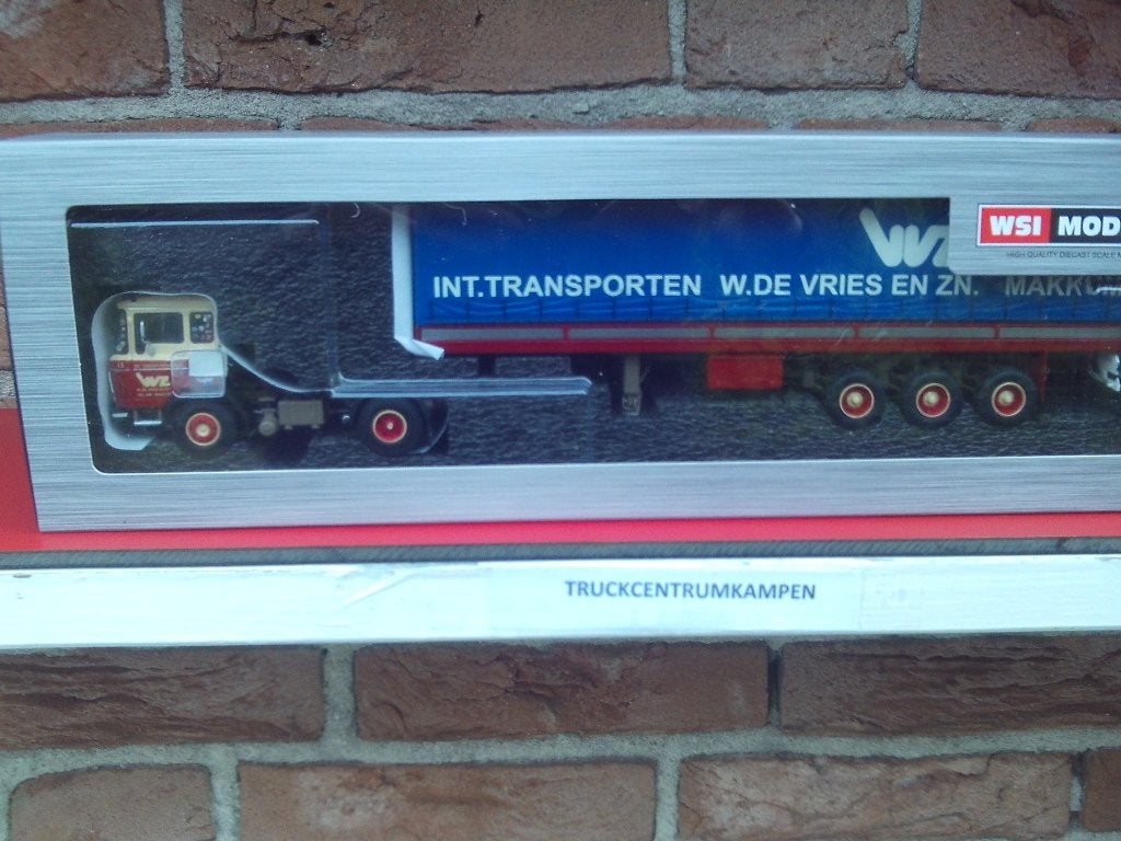 WSI  Daf  2600  4 x 2  van  W.  de  Vries  en  Zn., Hobby en Vrije tijd, Modelauto's | 1:50, Ophalen of Verzenden, Nieuw, Bus of Vrachtwagen