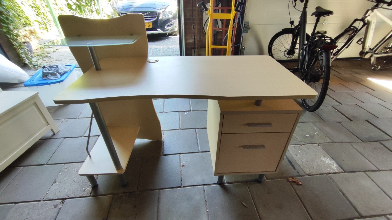 Bureau / Computertafel met lades en opbergruimte, Ophalen, Met lades, Gebruikt, Spaanplaat of MDF
