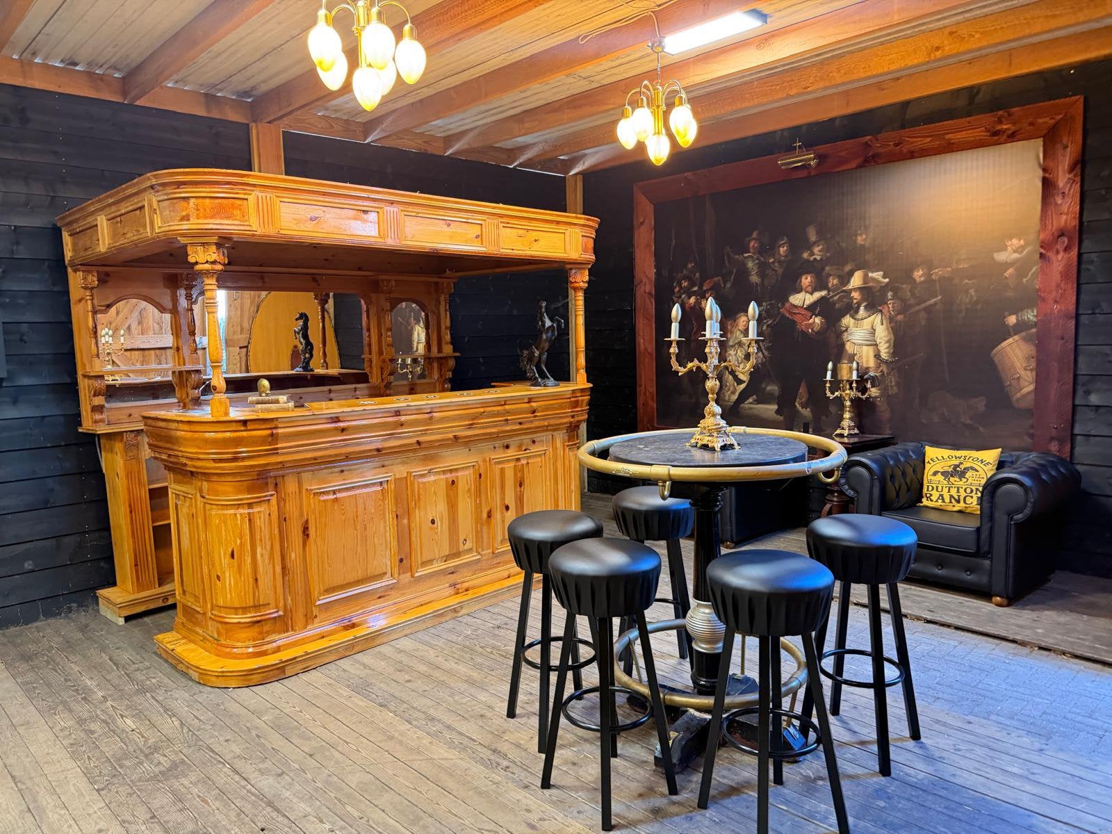 Grote houten hemelbar – western saloon huisbar 260 cm, Ophalen, Gebruikt, Info@chesterfieldjunkie.nl, Chesterfield junkie