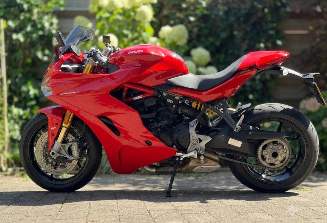 Ducati SuperSport S | 2019 13.700 km | Öhlins | Quickshifter, 2 cilinders, Gebruikt, Meer dan 35 kW, Handvatverwarming