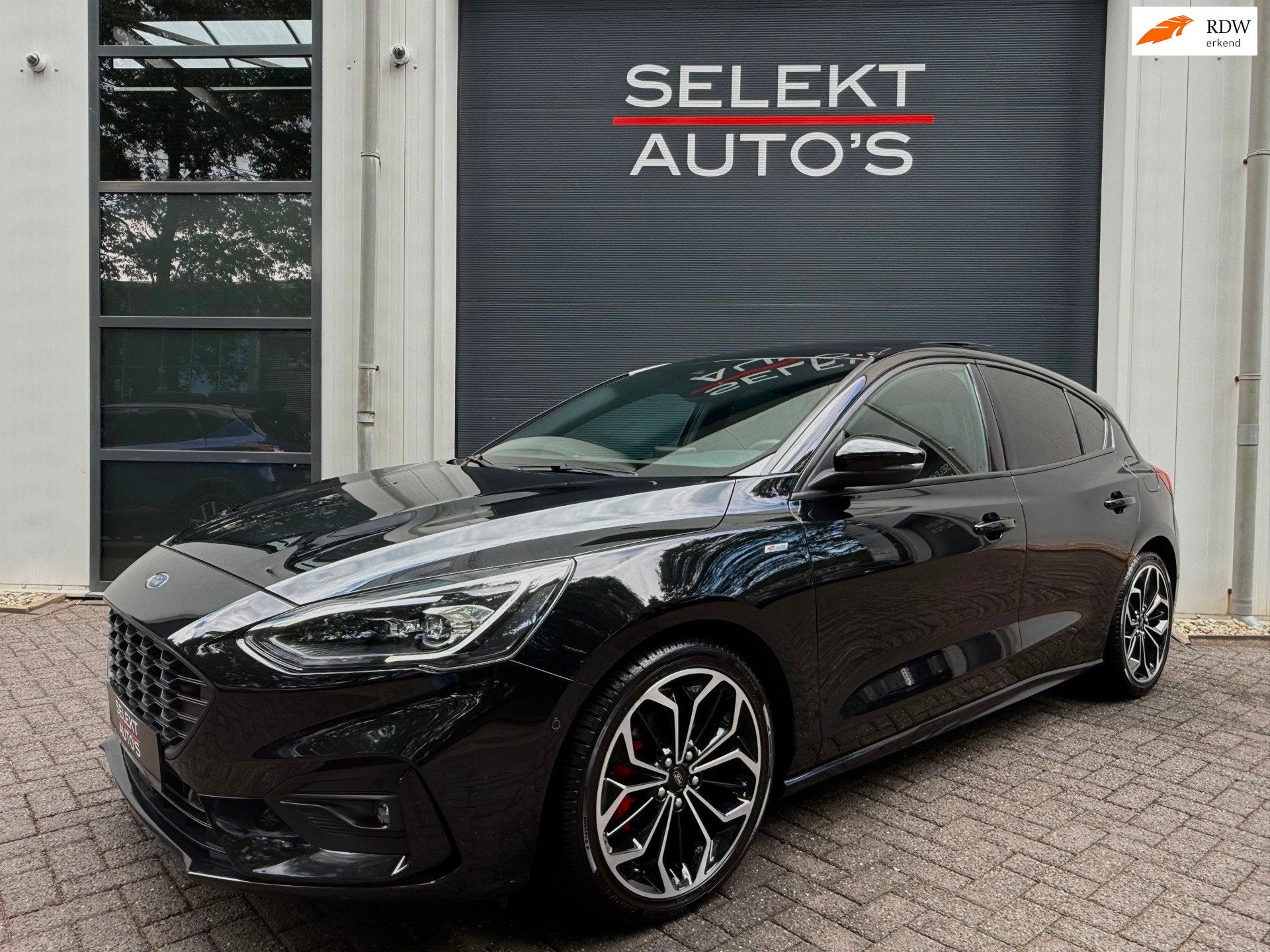 Ford Focus 1.5 EcoBoost ST-Line 182 Pk Pano/Full Led/Climate, Auto's, Stof, Gebruikt, Zwart, Origineel Nederlands