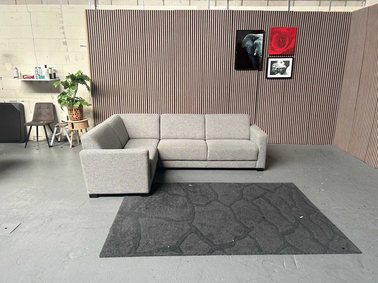 GRATIS LEVERING GRIJZE HOEKBANK 254X177 GEREINIGD, 250 tot 300 cm, Grijs hoekbank, Hoekbank, Ophalen of Verzenden