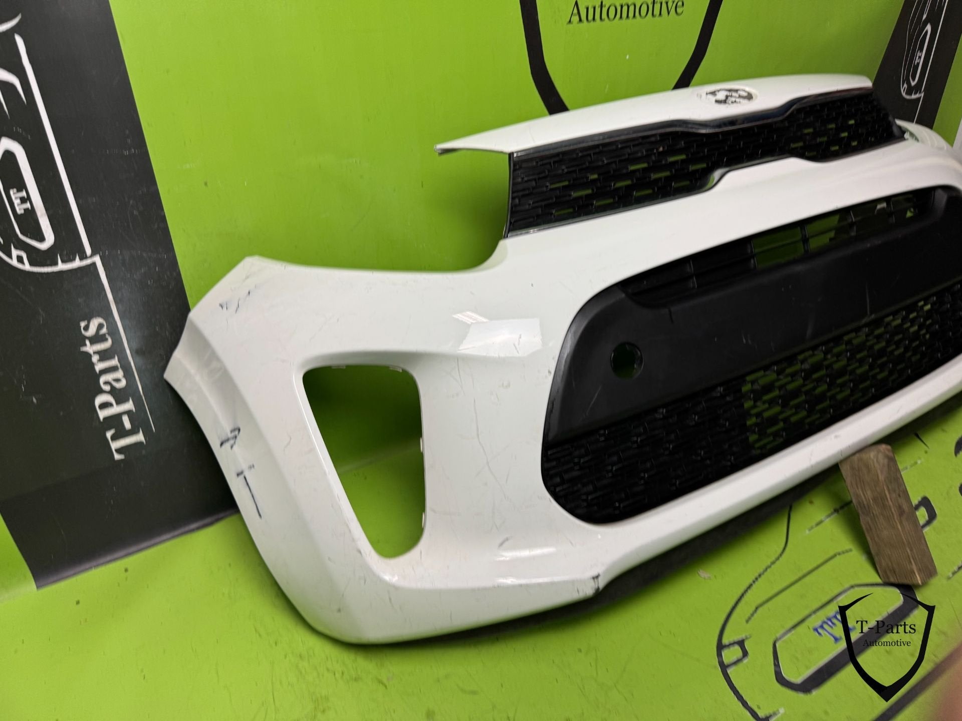 kia picanto voorbumper bumper rooster, Heolleung-ro 12
06797  Seoul, Ophalen of Verzenden, Bumper, Info@kia.com
