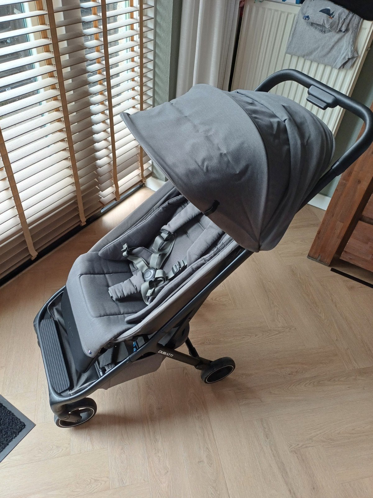 Dubatti smart buggy, Kinderen en Baby's, Ophalen, Zo goed als nieuw