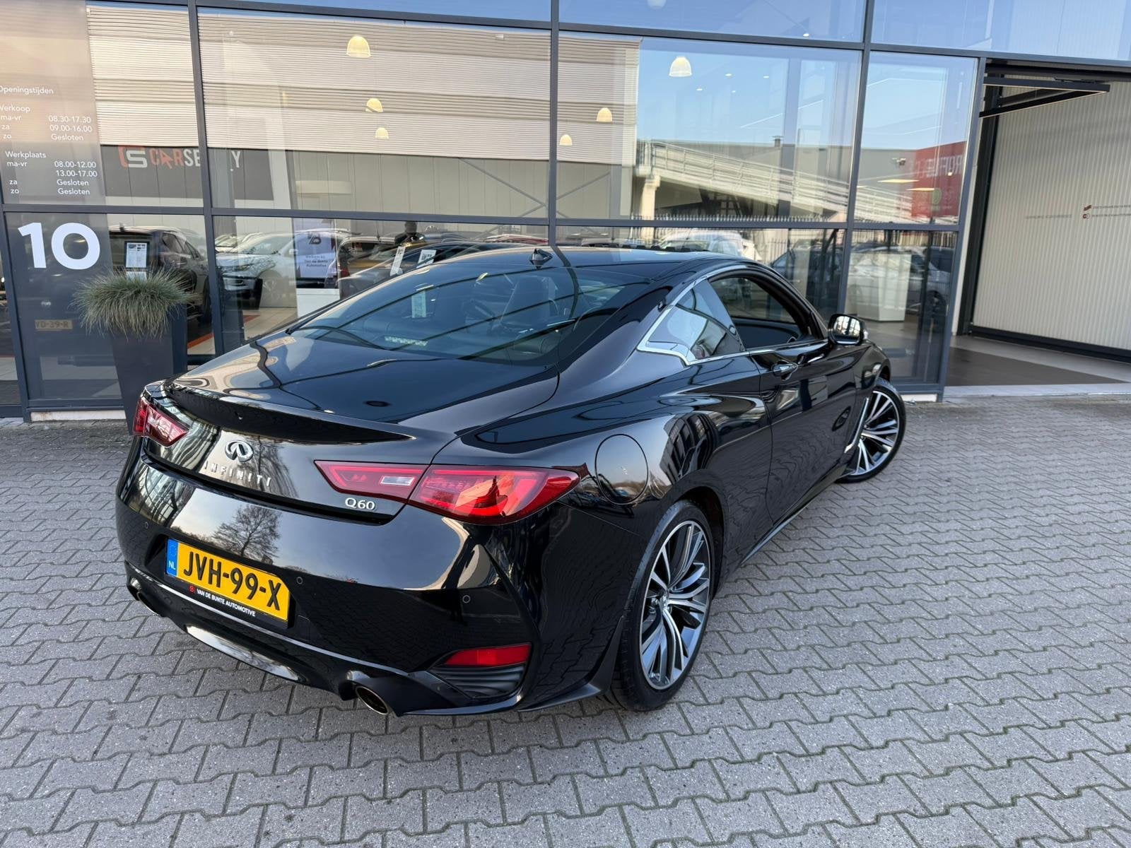Infiniti Q60 Coupé 2.0t Premium Tech *Schuif-/Kanteldak & A, Auto's, Automaat, 12 maanden, Gebruikt, 4 cilinders