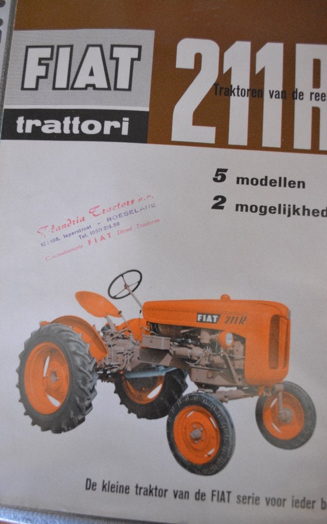 Tractorfolders, Ophalen of Verzenden, Zo goed als nieuw, Folder