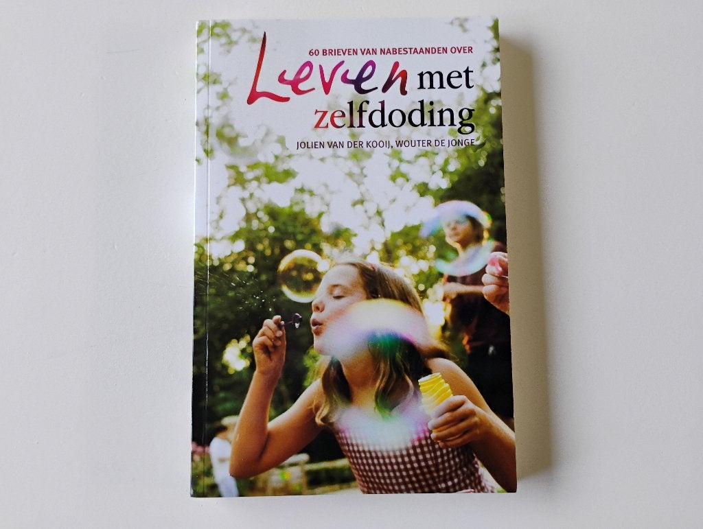 60 brieven van nabestaanden over Leven met zelfdoding, Ophalen of Verzenden, Gelezen