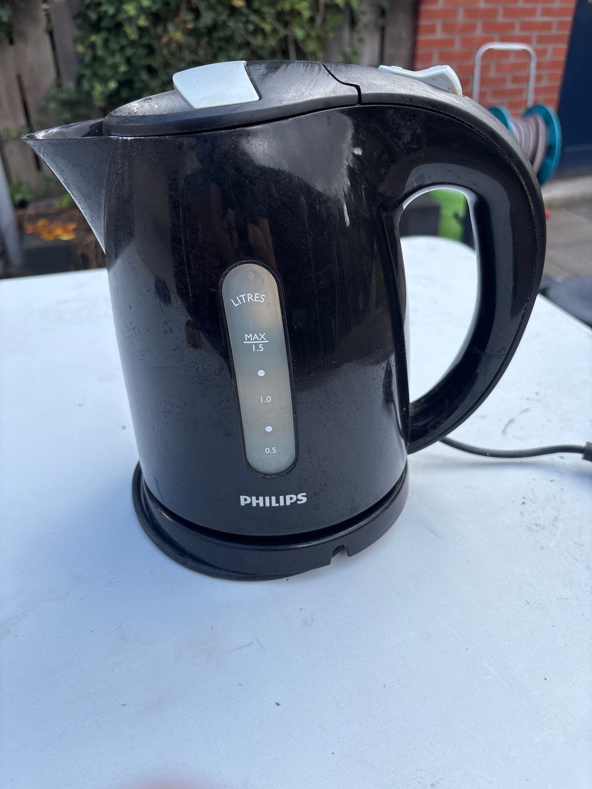 Philips waterkoker - Goed werkend, 1 tot 2 liter, Ophalen, Gebruikt, Draadloos