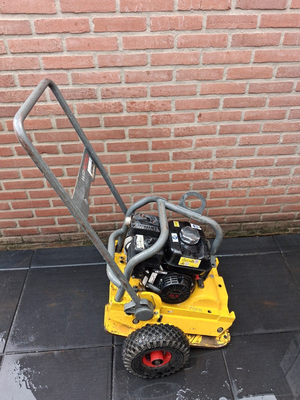 wacker neuson wp2050a, Doe-het-zelf en Verbouw, Ophalen, Gebruikt