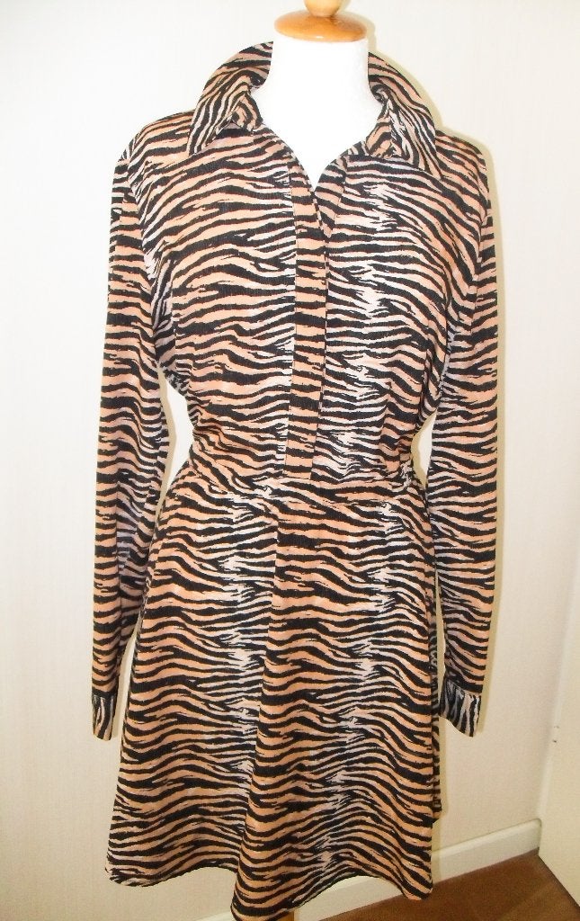Zebra print jurkje maat 40  klokrok en elastiek in de taille, Maat 38/40 (M), Overige kleuren, Supertrash, Verzenden