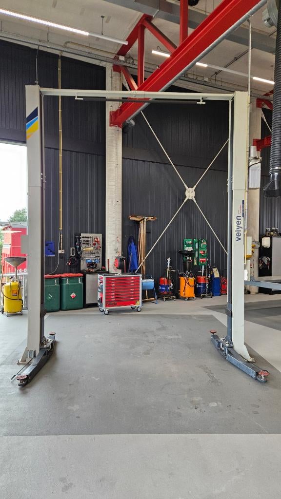 2 koloms hefbrug autobrug Velyen 4EC1300 4000Kg 2018, Ophalen