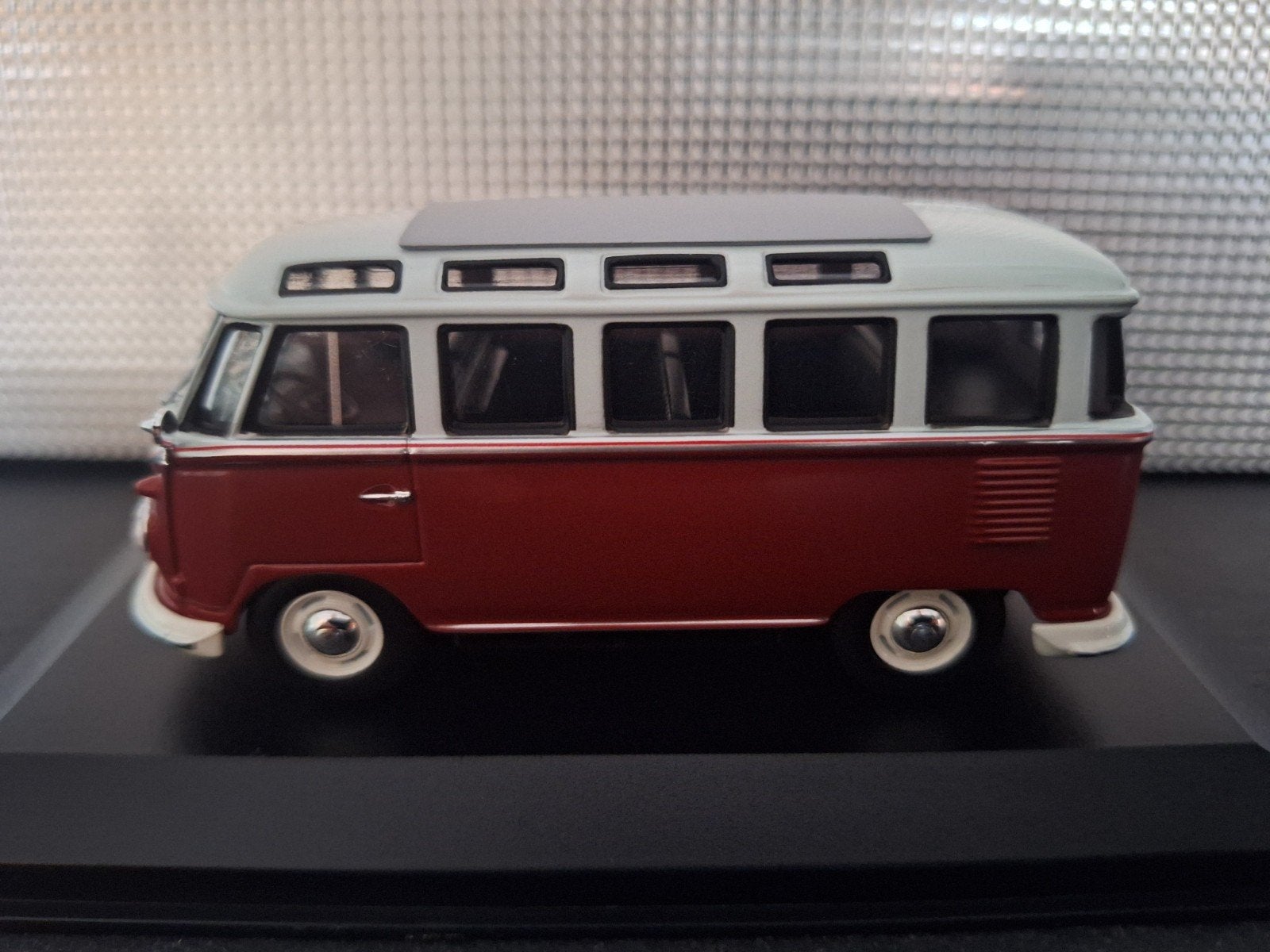 Volkswagen T1 Samba 1961 Schaal 1:43, Hobby en Vrije tijd, Modelauto's | 1:43, Overige merken, Nieuw, Ophalen of Verzenden, Maxichamps