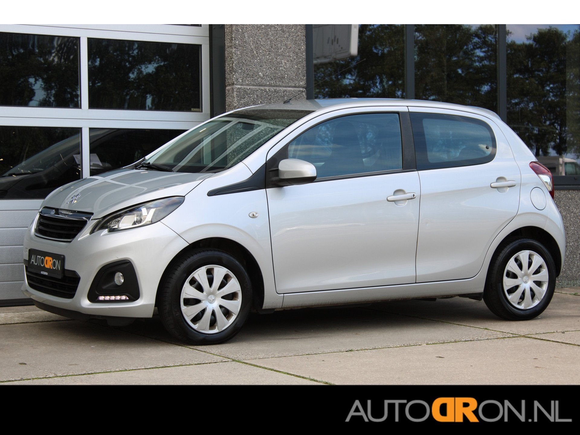 Peugeot 108 1.0 e-VTi Active TOP! 5 Deurs Bluetooth Airco, Auto's, Voorwielaandrijving, Stof, Gebruikt, 4 stoelen