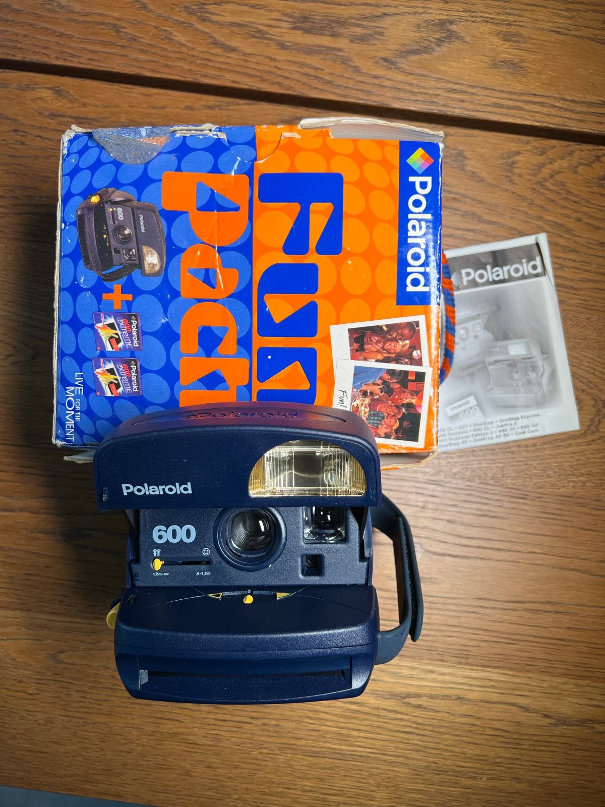 Polaroid 600 camera met originele doosje, Ophalen of Verzenden, Gebruikt, Polaroid