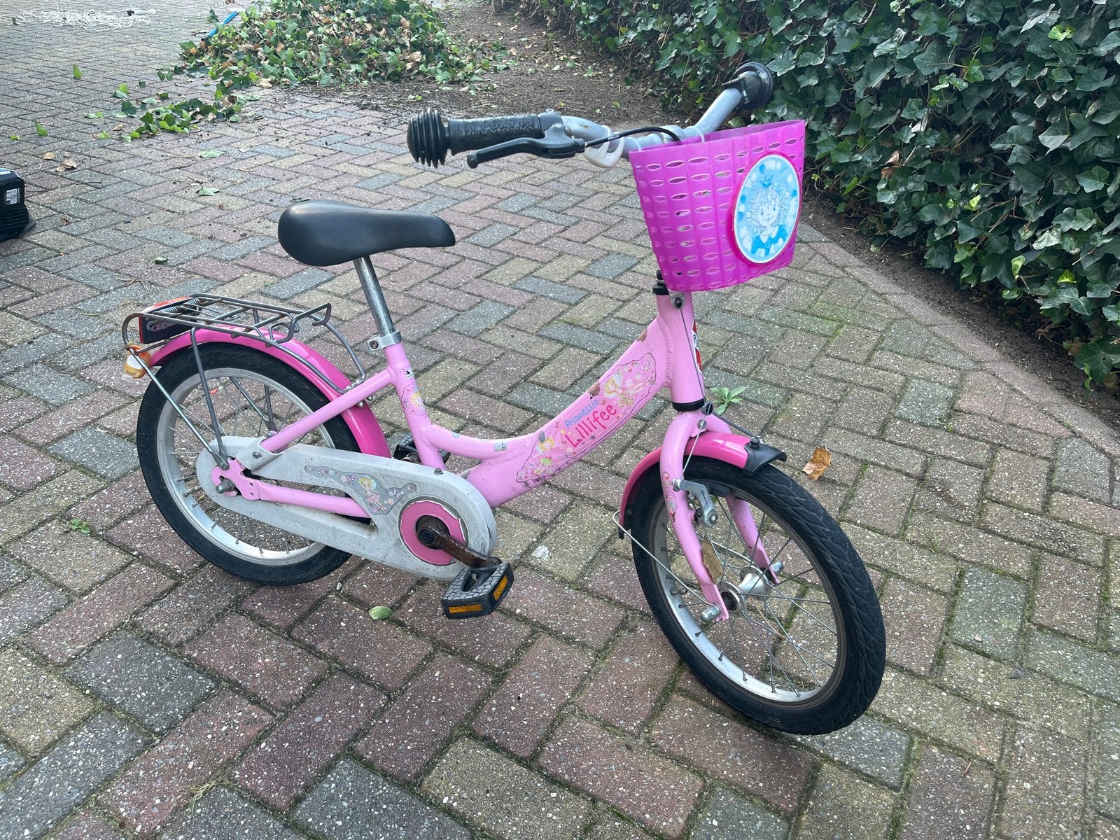 Roze Puky kinderfiets met mandje en bagagedrager, Ophalen, Gebruikt, Terugtraprem, 16 tot 20 inch