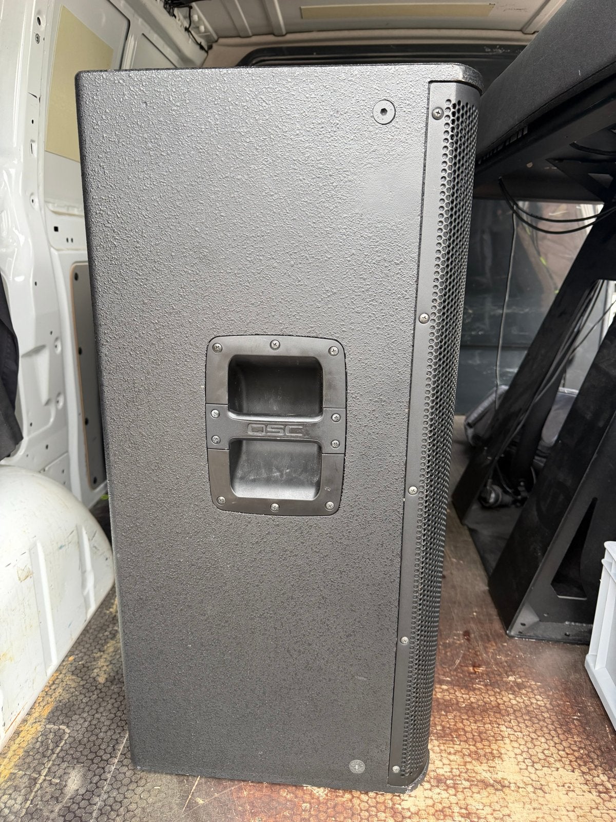Foto 4 van QSC KW152 actieve luidspreker 1000W 2 stuks