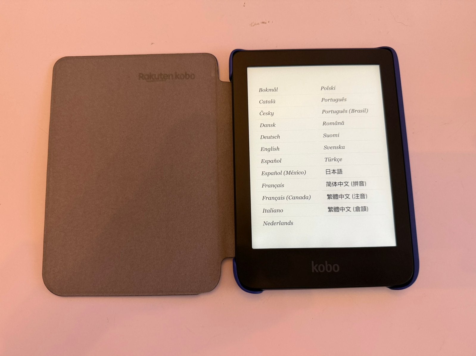 Kobo Clara 2E 16GB | Met originele Kobo SleepCover, Computers en Software, E-readers, Verzenden, Kobo, Zo goed als nieuw, 16 GB of meer