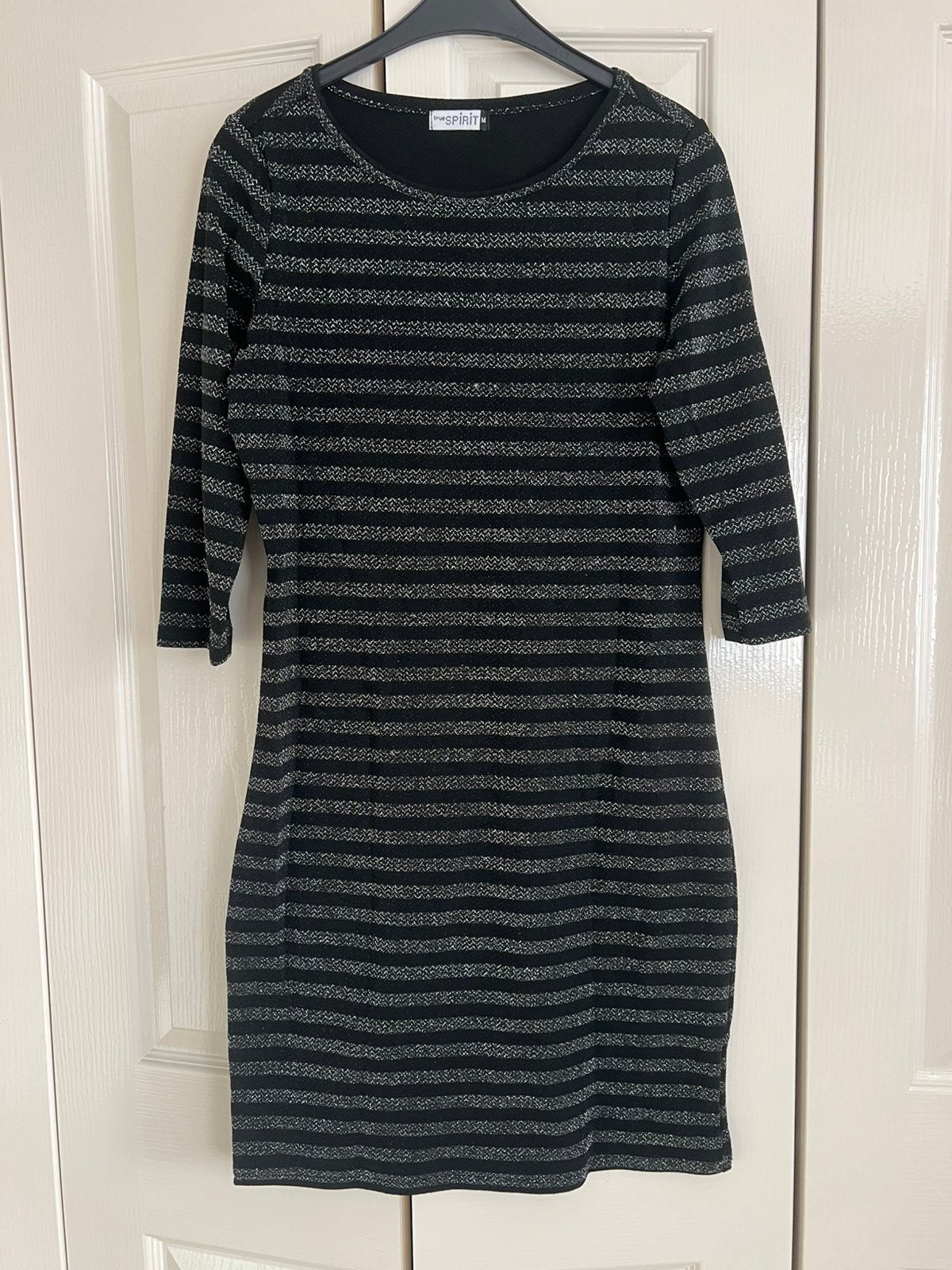 Jurk met glitter maat M, Kleding | Dames, Jurken, Maat 38/40 (M), Zwart, Ophalen of Verzenden, Zo goed als nieuw