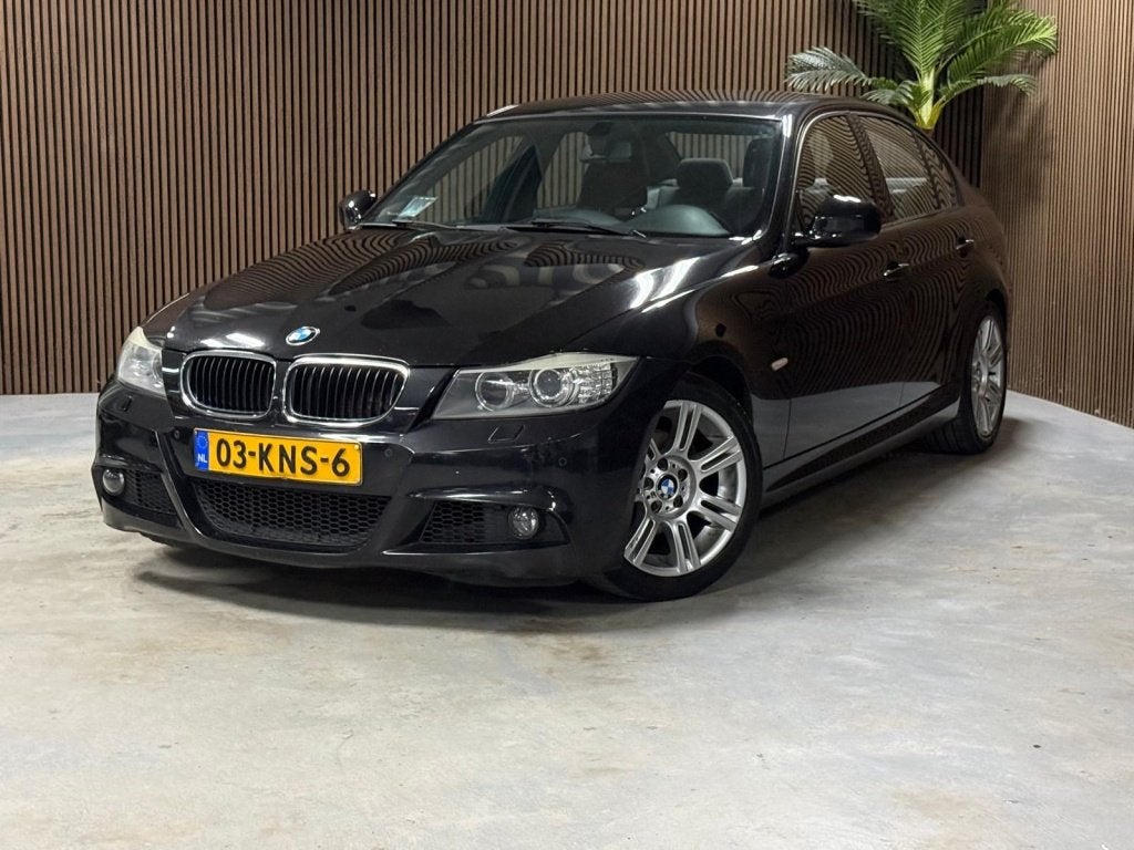 BMW 3 Serie 318i Bns Sport (bj 2010), Auto's, Euro 5, Achterwielaandrijving, Zwart, Origineel Nederlands