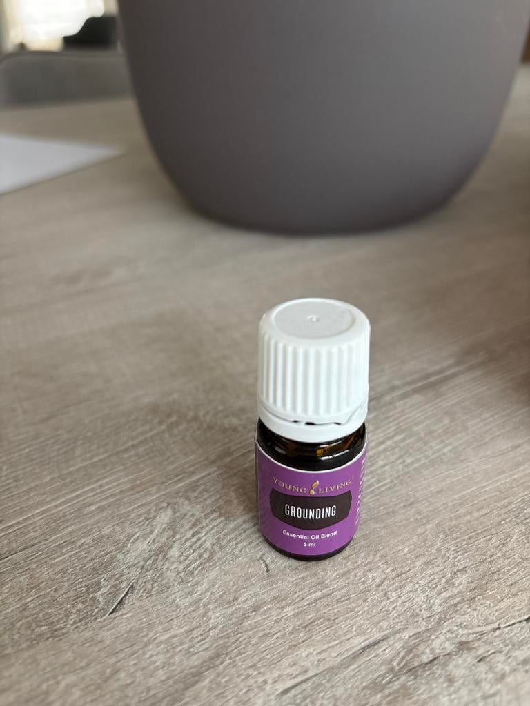 Young Living Grounding Essentiële Olie Blend 5ml, Sieraden, Tassen en Uiterlijk, Ophalen of Verzenden, Nieuw, Bodylotion, Crème of Olie