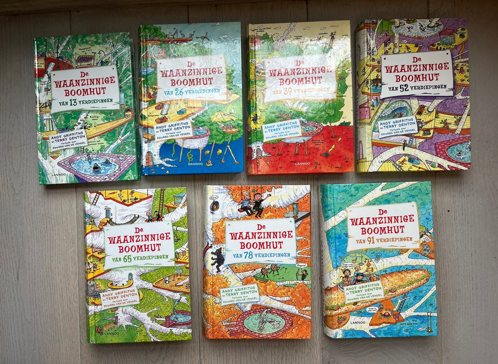 De waanzinnige boomhut (delen 1-7), Boeken, Ophalen of Verzenden, Zo goed als nieuw, Fictie