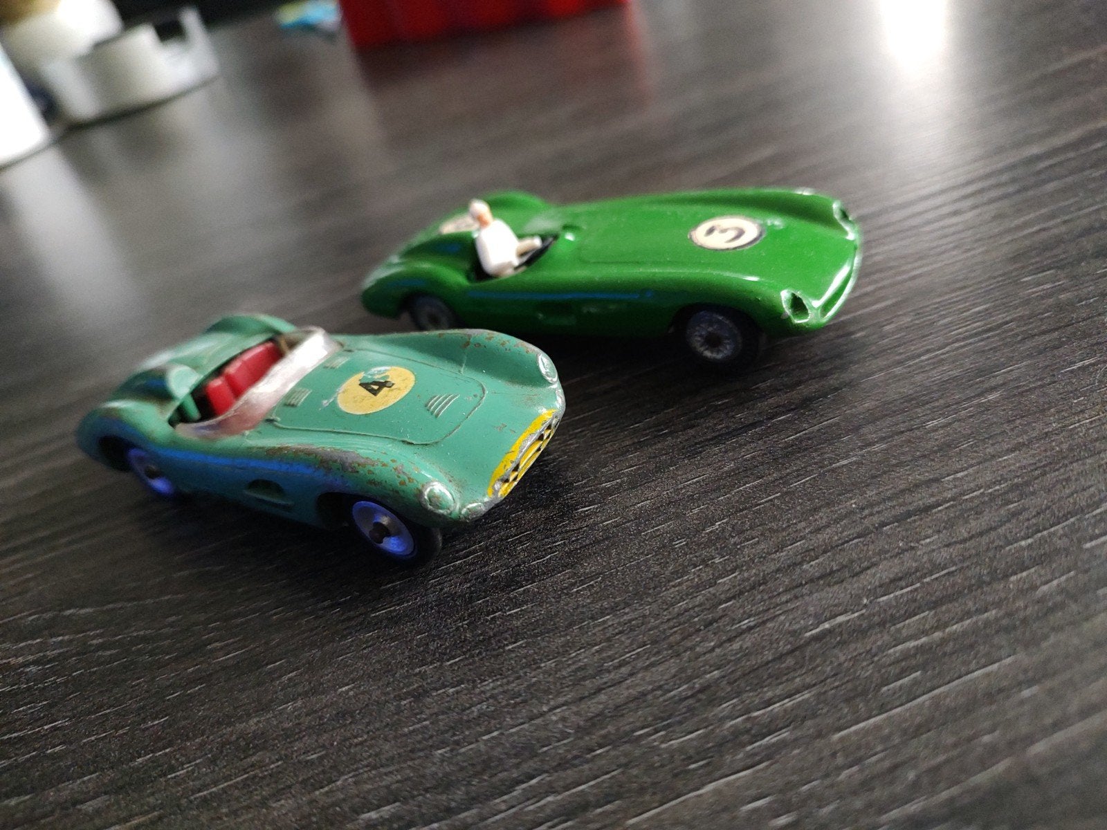Vintage Tekno Ferrari en Solido Aston Martin raceauto's 1/43, Ophalen of Verzenden, Gebruikt, Auto, Overige merken