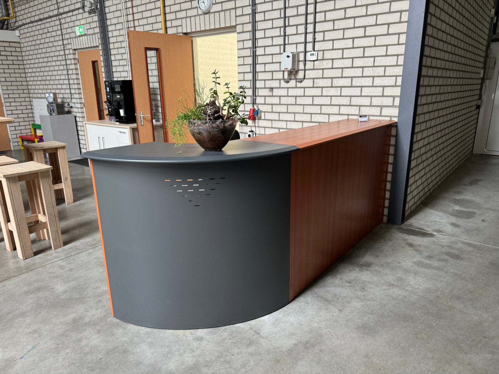 Balie inclusief bureau voor winkel of receptie, Ophalen