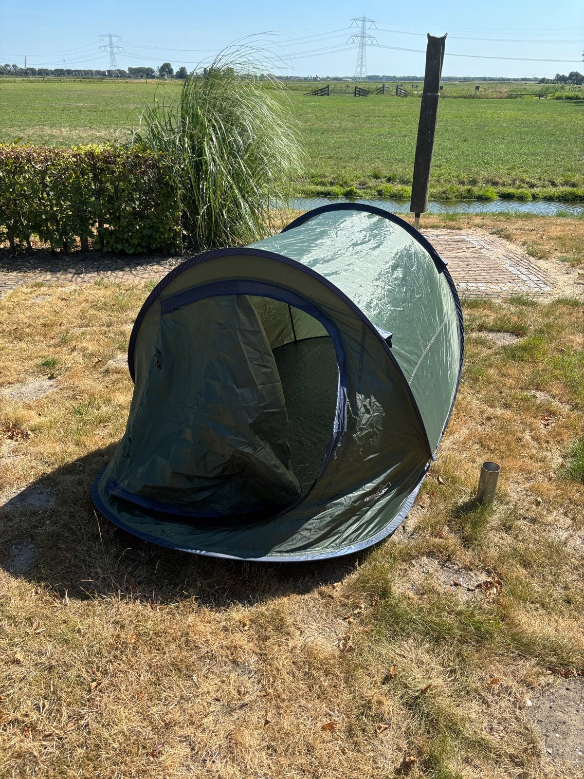 1-persoons pop-up tent met bagageruimte, zo goed als nieuw, Caravans en Kamperen, Ophalen, Zo goed als nieuw, Tot en met 2