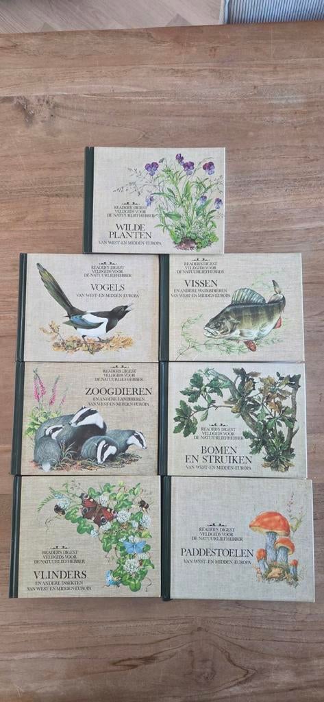 7x Readers Digest Veldgids, Boeken, Ophalen of Verzenden, Gelezen, Natuur algemeen