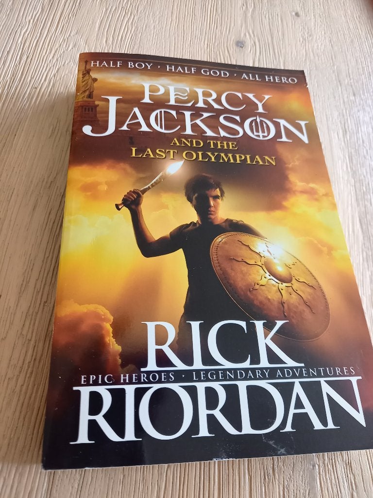 Rick Riordan: Percy Jackson and the Last Olympian, Boeken, Ophalen of Verzenden, Gelezen
