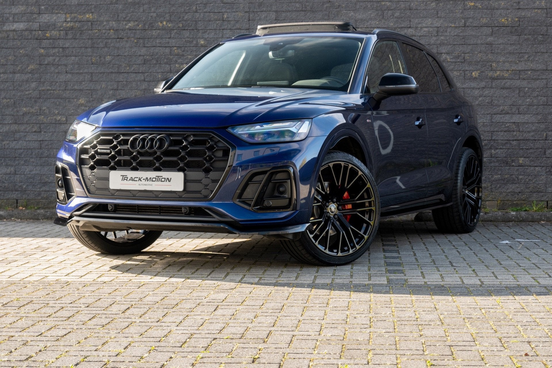 Audi Q5 50 TFSI e S edition Competition Panoramadak Blue & B, Auto's, Audi, Automaat, Gebruikt, Zwart, 4 cilinders