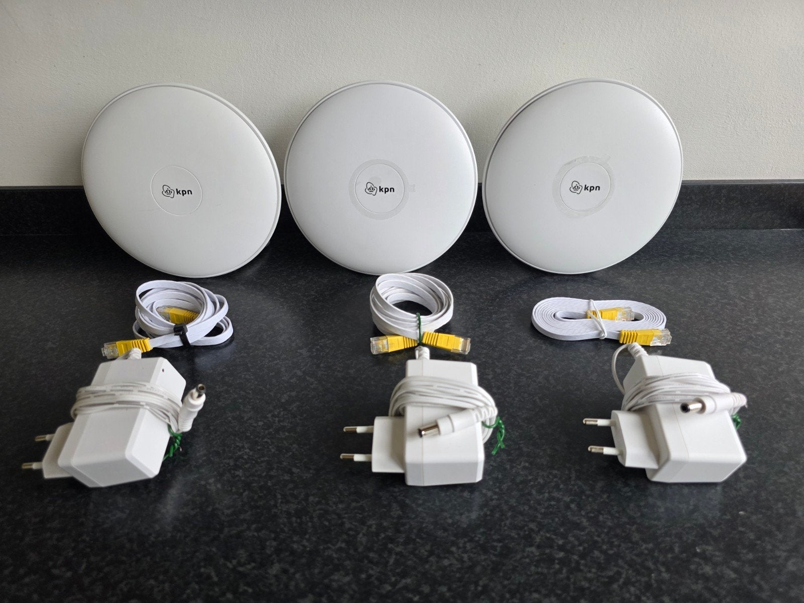 Kpn super WiFi versterker Compleet Zgan! Set van 3 stuks, Computers en Software, WiFi-versterkers, Ophalen of Verzenden, Zo goed als nieuw