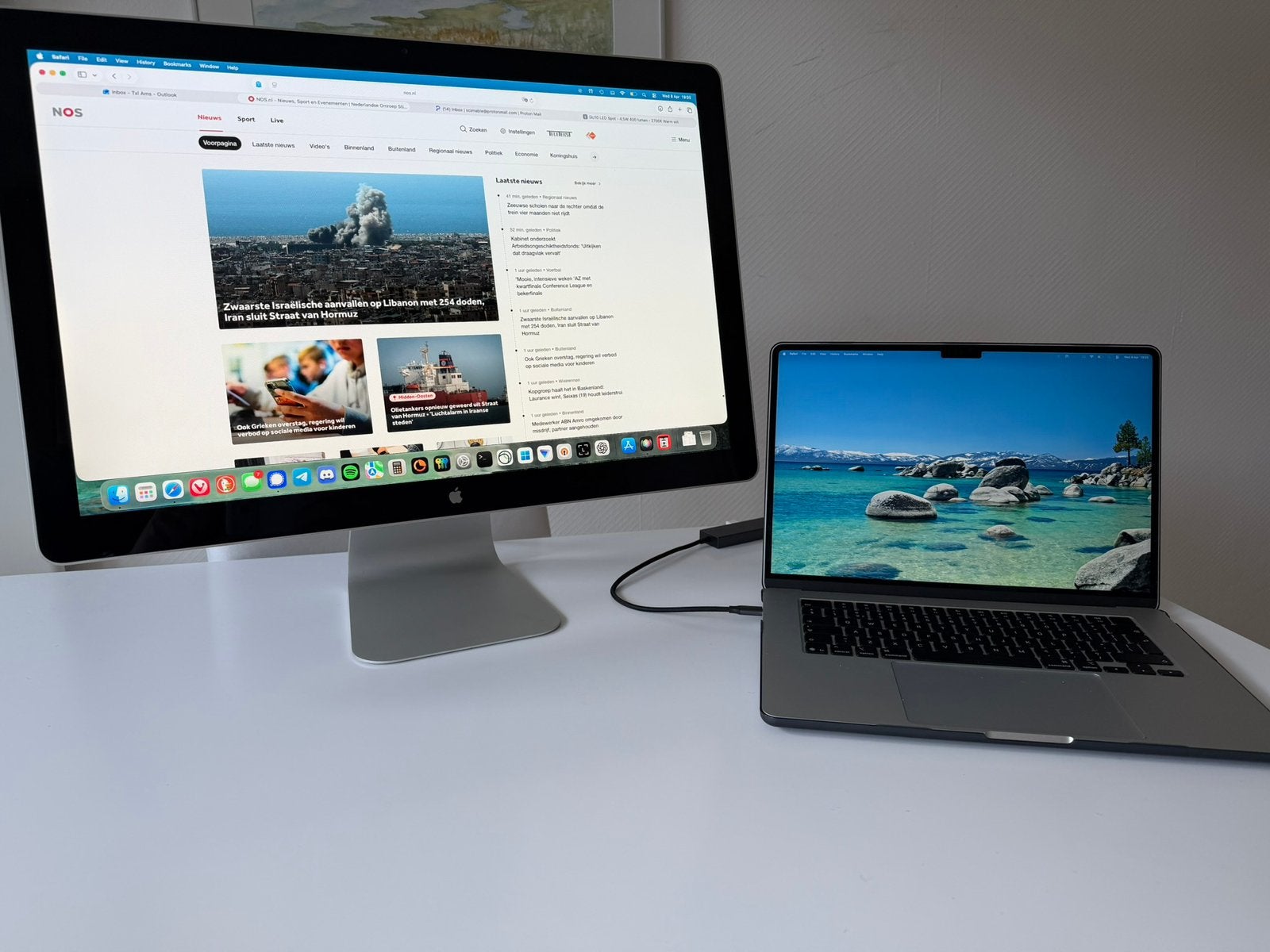 Apple Cinema LED 24” display, Computers en Software, Ophalen, Overige modellen, Overige groottes, Zo goed als nieuw