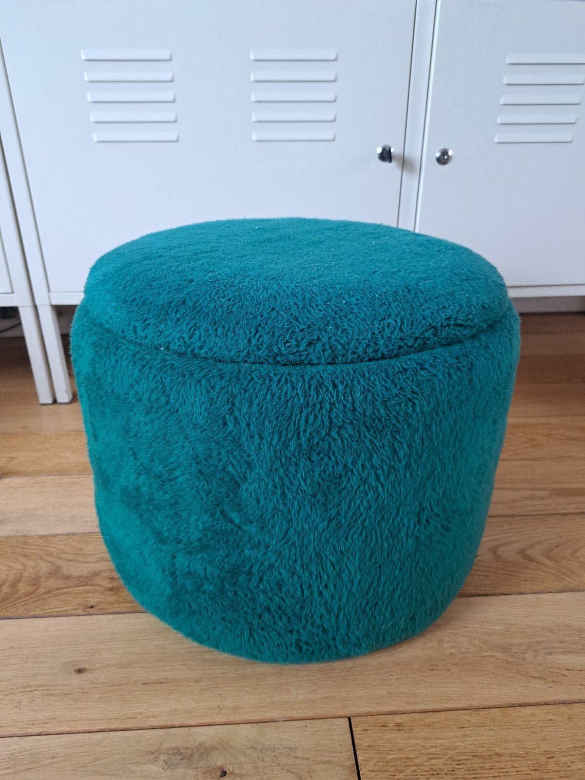 Groene poef met opbergruimte, Ophalen, Minder dan 50 cm, Gebruikt, Modern, Speels
