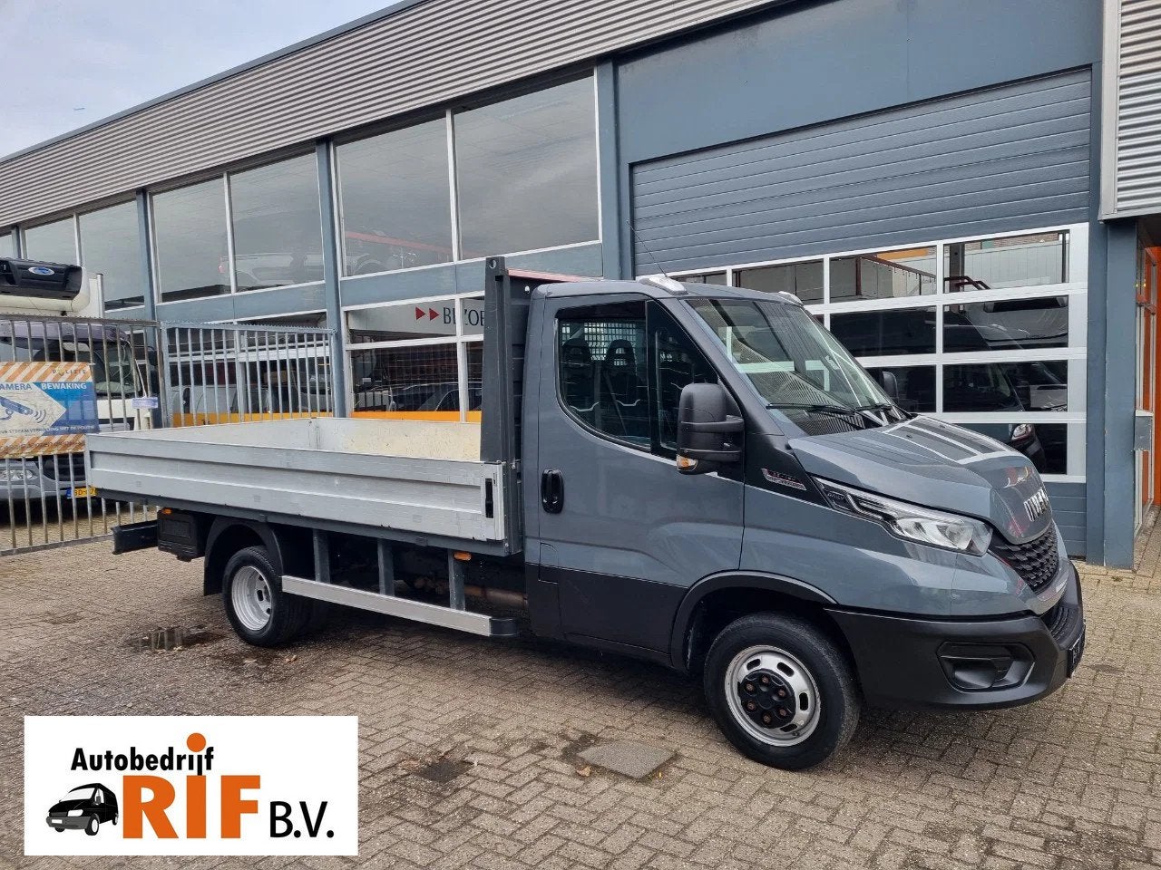 Iveco Daily 35C18 3.0D Open Laadbak 4.12 m Euro 6 (bj 2020), Automaat, Gebruikt, Euro 6, 4 cilinders