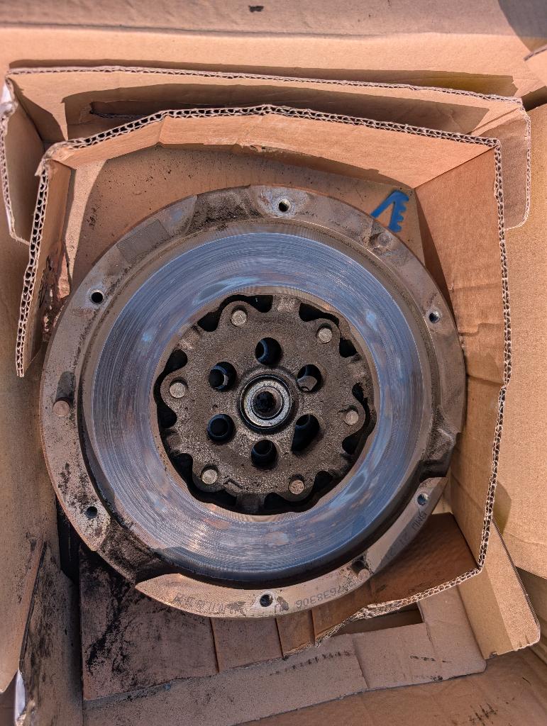 F30/F31 N20 tweemassavliegwiel double mass flywheel, Ophalen, Gebruikt, BMW