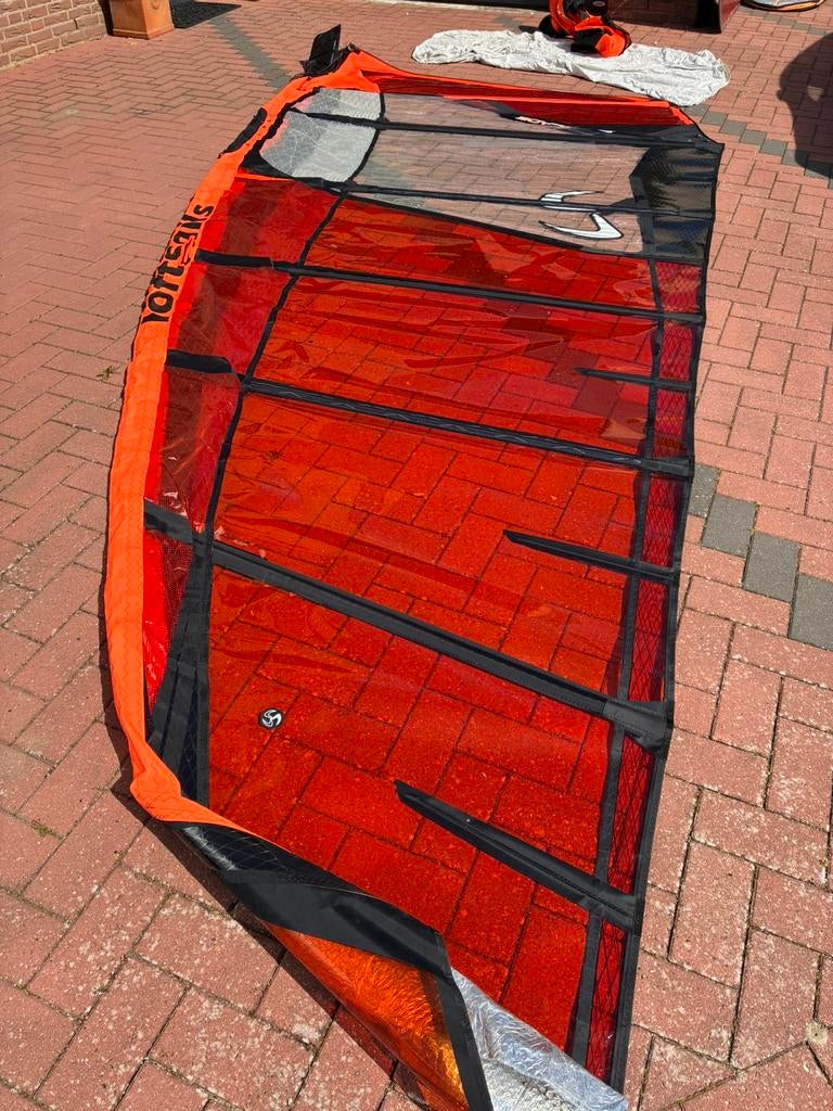 Loftsails foilzeilen 8.0 en 9.0, Watersport en Boten, Windsurfen, Ophalen, Zo goed als nieuw, Zeil