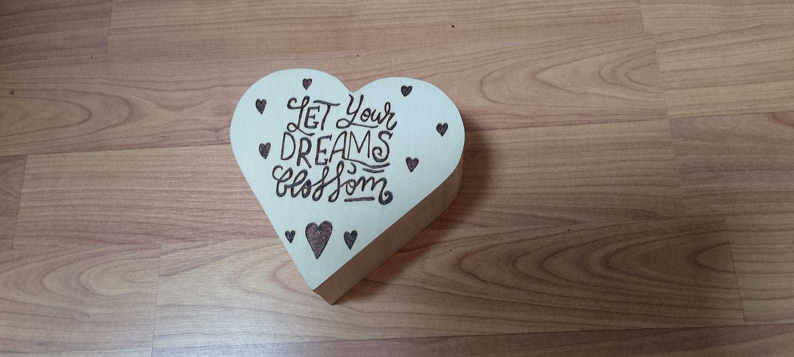 Hartvorm Kistje pyrografie, Ophalen of Verzenden