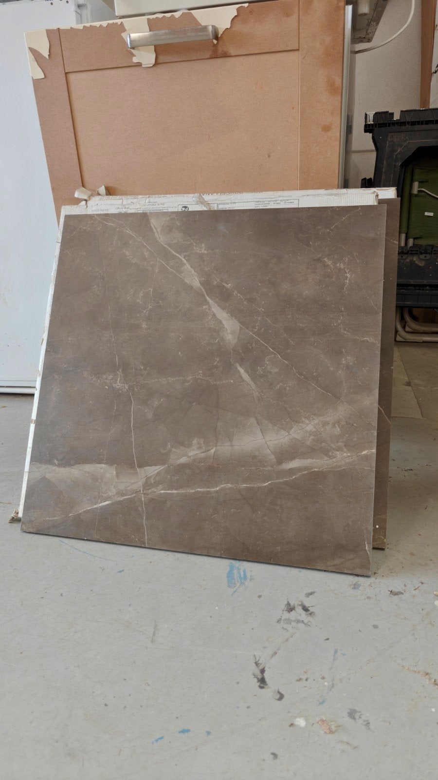 Mooie bruine keramische tegels marmerlook, 60x60 cm, 60 cm of meer, Gebruikt, Ophalen of Verzenden, Minder dan 5 m²