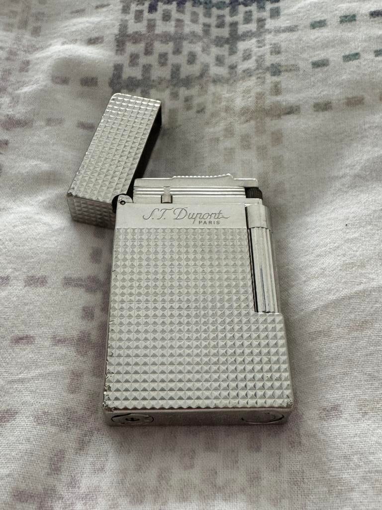 S.T. Dupont Ligne 2 Lighter – Silver Guilloché, Verzenden, Zo goed als nieuw, Aansteker
